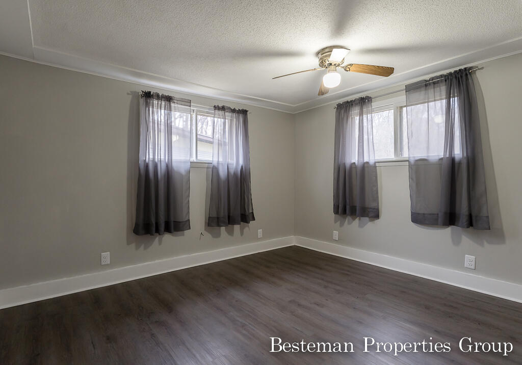 1285-1275 West Giles Road Muskegon, MI 49445 - Photo 49 of 62 1275Giles31Lores