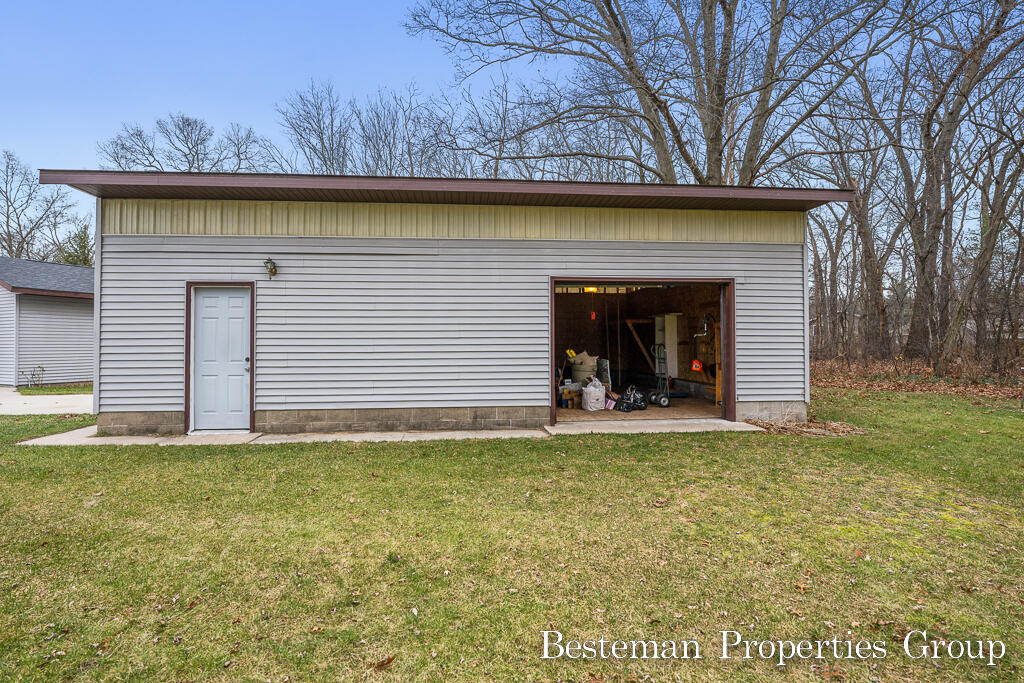 1285-1275 West Giles Road Muskegon, MI 49445 - Photo 54 of 62 1275Giles11Lores