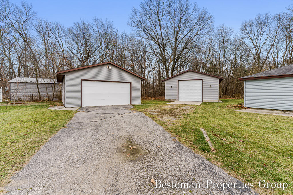 1285-1275 West Giles Road Muskegon, MI 49445 - Photo 6 of 62 1285Giles04Lores