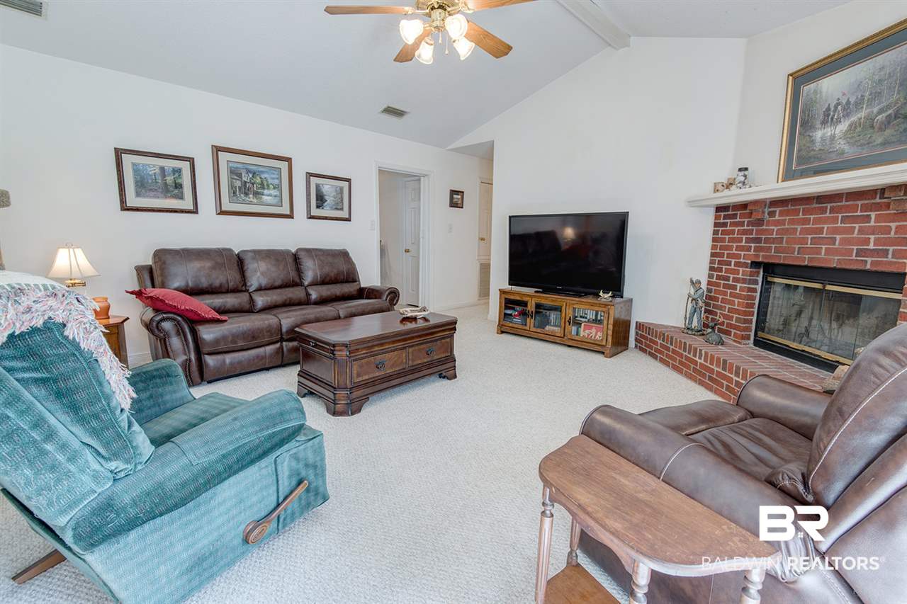 35123 Pine Road South Stapleton, AL 36578 - Photo 12 of 28 Living Room