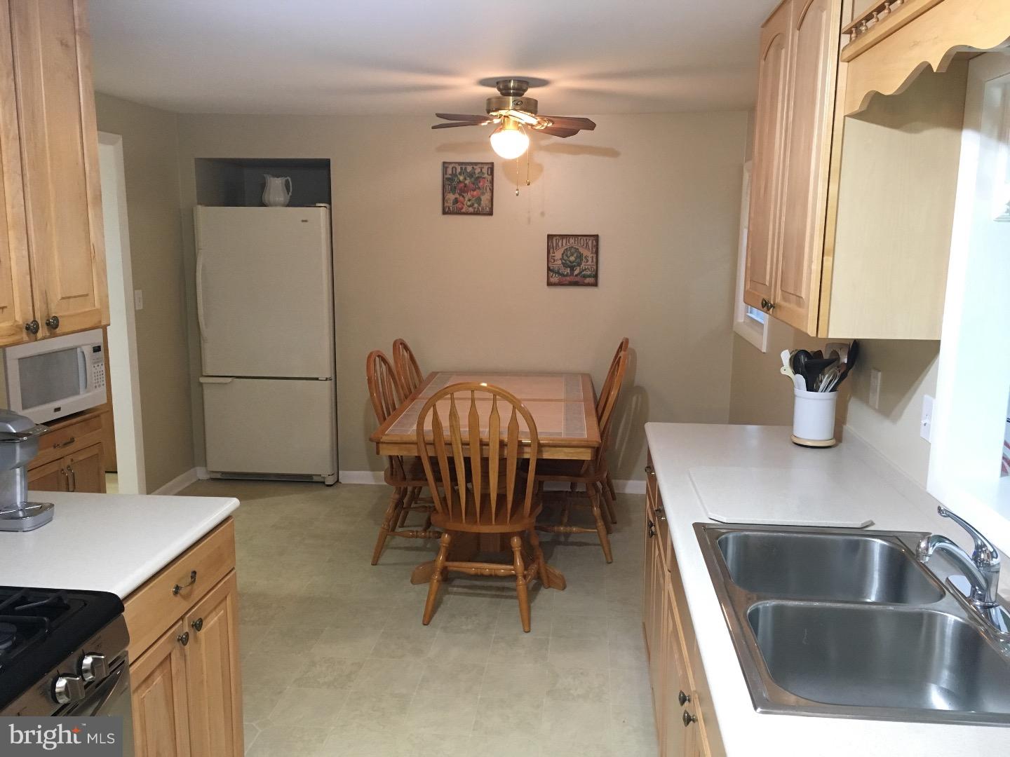 66 Cranbrook Road Hamilton Square, NJ 08690 - Photo 5 of 21