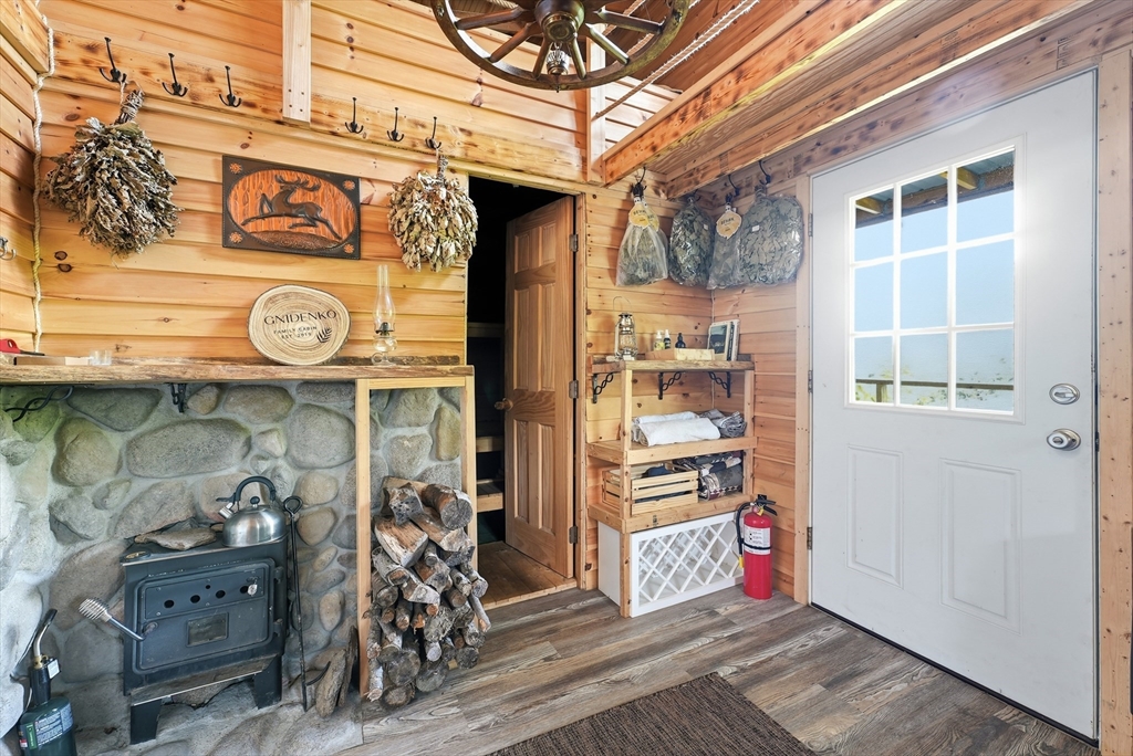 93 Pond Brook Road Huntington, MA 01050 - Photo 4 of 16 Gallery Image 4