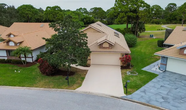 $357,000 | 413 Southwest Jefferson Circle, Port St. Lucie, FL 34986