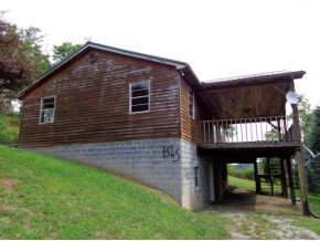 1565 Elm Springs Ridge Washburn, TN 37888 - Photo 3 of 11 Photo 3