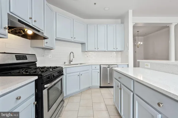 $2,850 | 13044 Town Commons Drive, Germantown, MD 20874