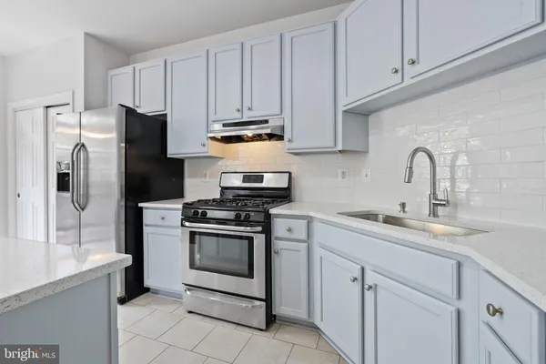 $2,850 | 13044 Town Commons Drive, Germantown, MD 20874