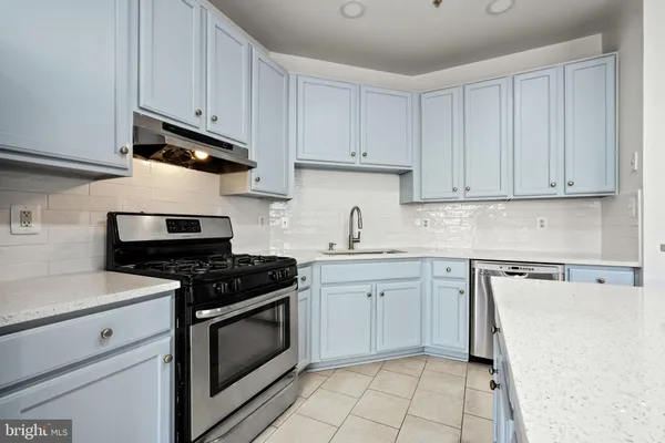 $2,850 | 13044 Town Commons Drive, Germantown, MD 20874