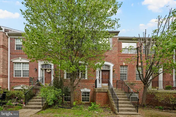 $2,850 | 13044 Town Commons Drive, Germantown, MD 20874