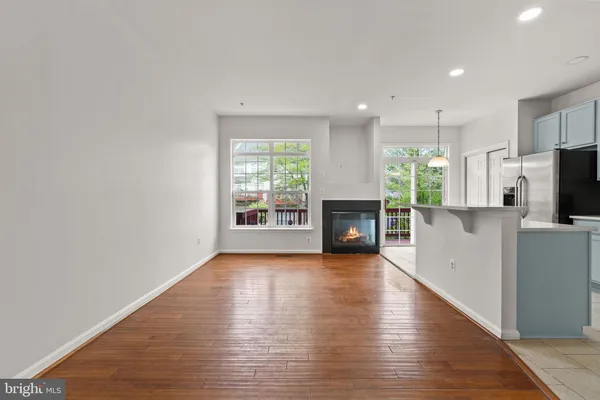 $2,850 | 13044 Town Commons Drive, Germantown, MD 20874