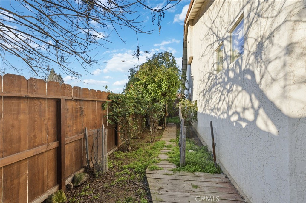 1126 Sprig Court Merced, CA 95340 - Photo 8 of 44