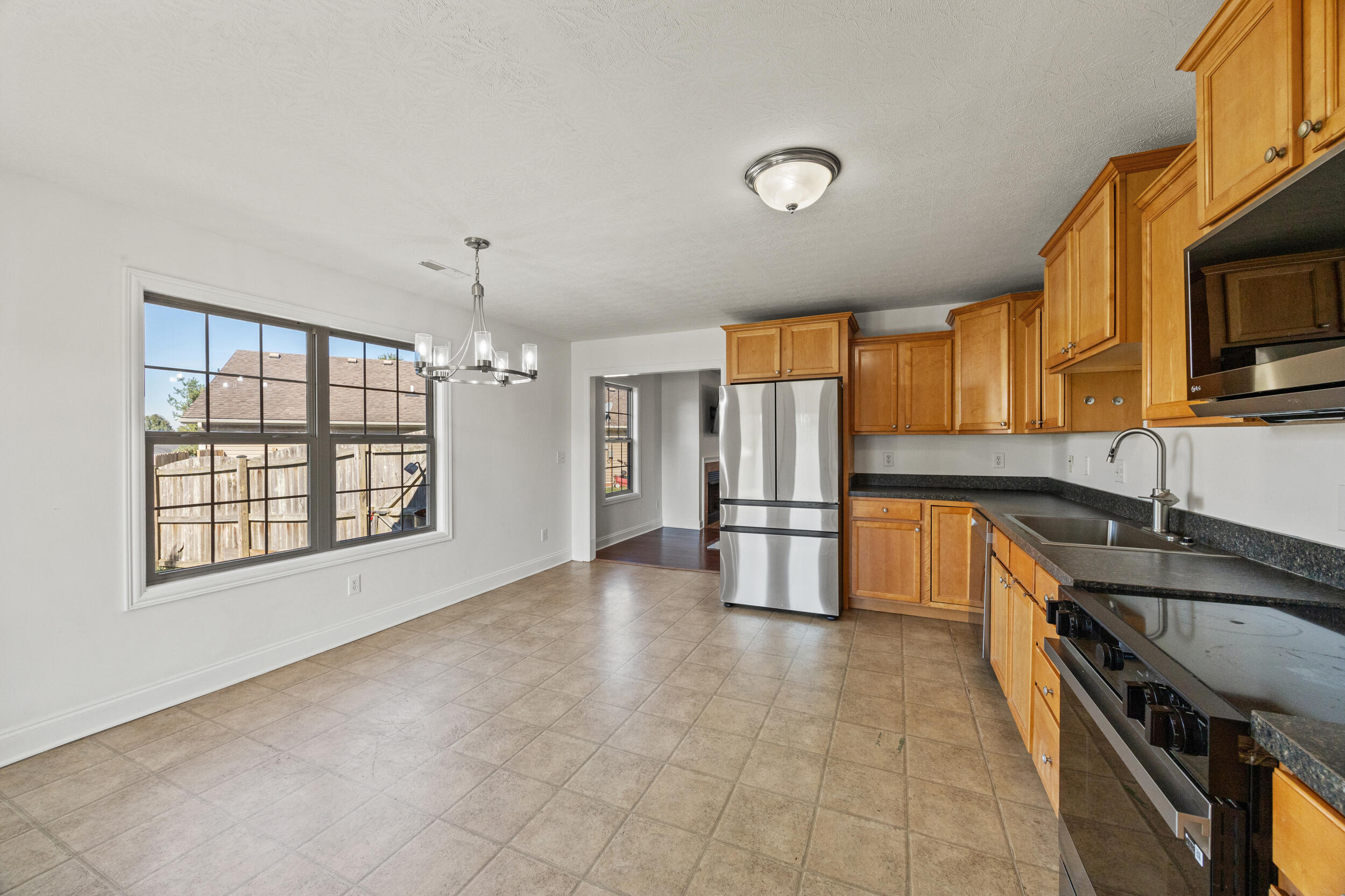 146 Starting Gate Point Georgetown, KY 40324 - Photo 8 of 25 Kitchen