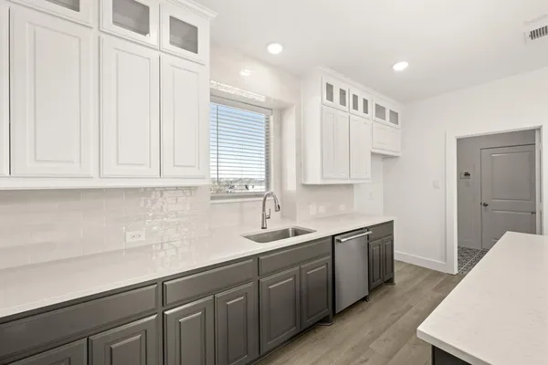 $586,666 | 408 McKinley Street, DeSoto, TX 75115