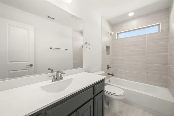 $586,666 | 408 McKinley Street, DeSoto, TX 75115