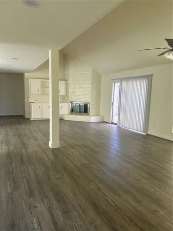 $2,600 | 7834 Oakington Drive, Houston, TX 77071