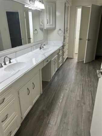 $2,600 | 7834 Oakington Drive, Houston, TX 77071