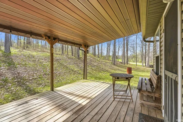 $229,900 | 10030 East Dobson Road, Bloomfield, IN 47424