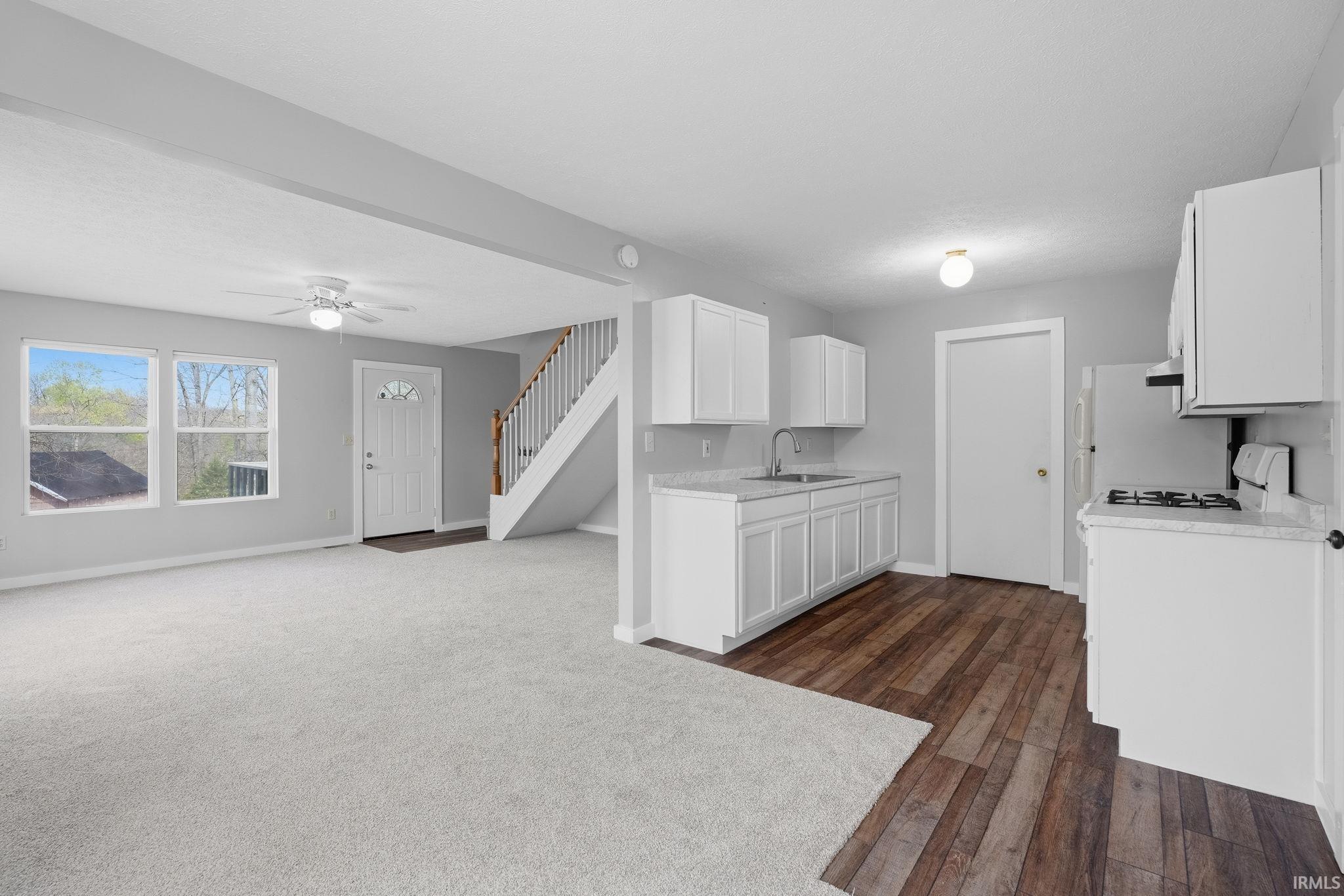 10030 East Dobson Road Bloomfield, IN 47424 - Photo 8 of 35