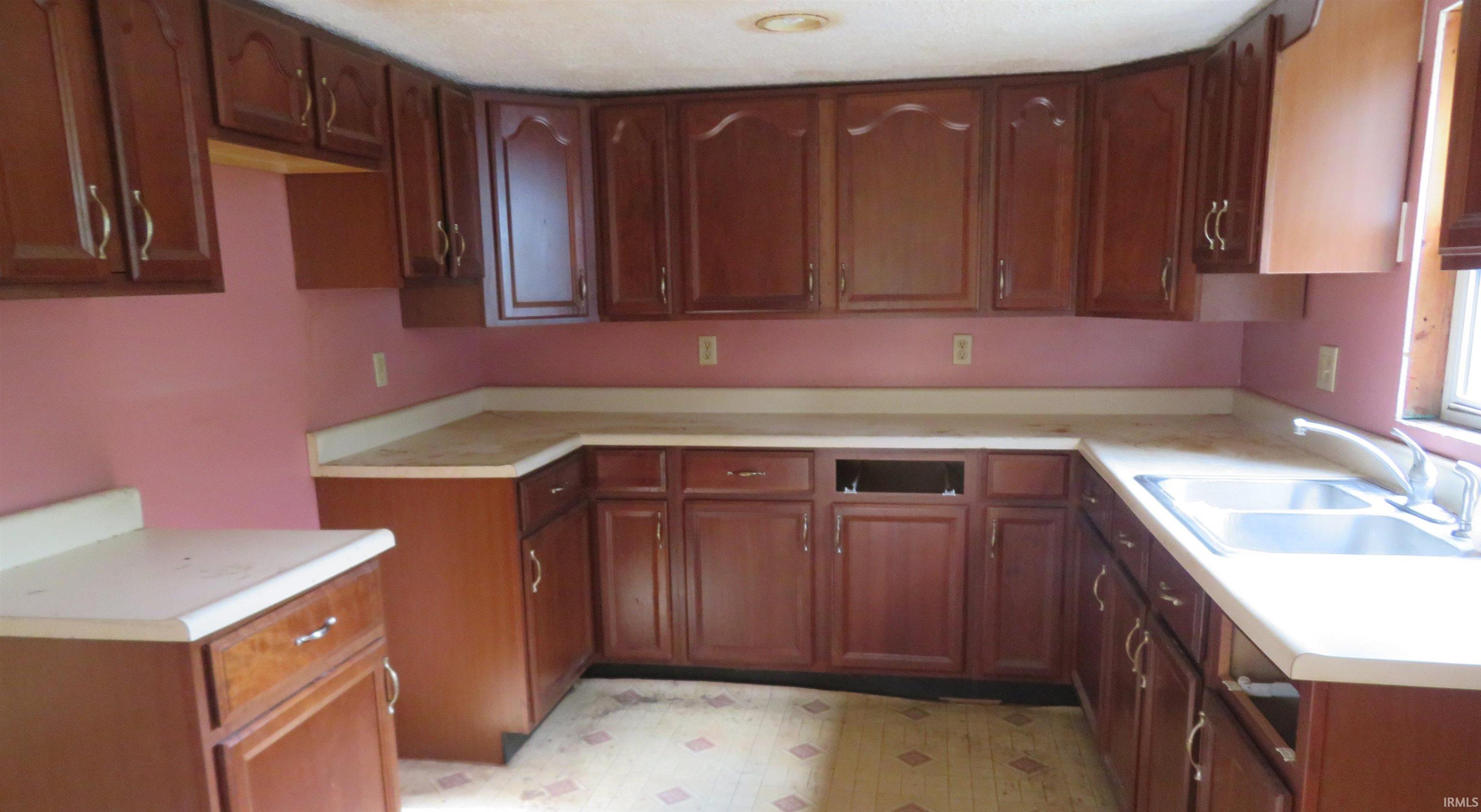 340 South Meridian Road Mitchell, IN 47446 - Photo 9 of 13