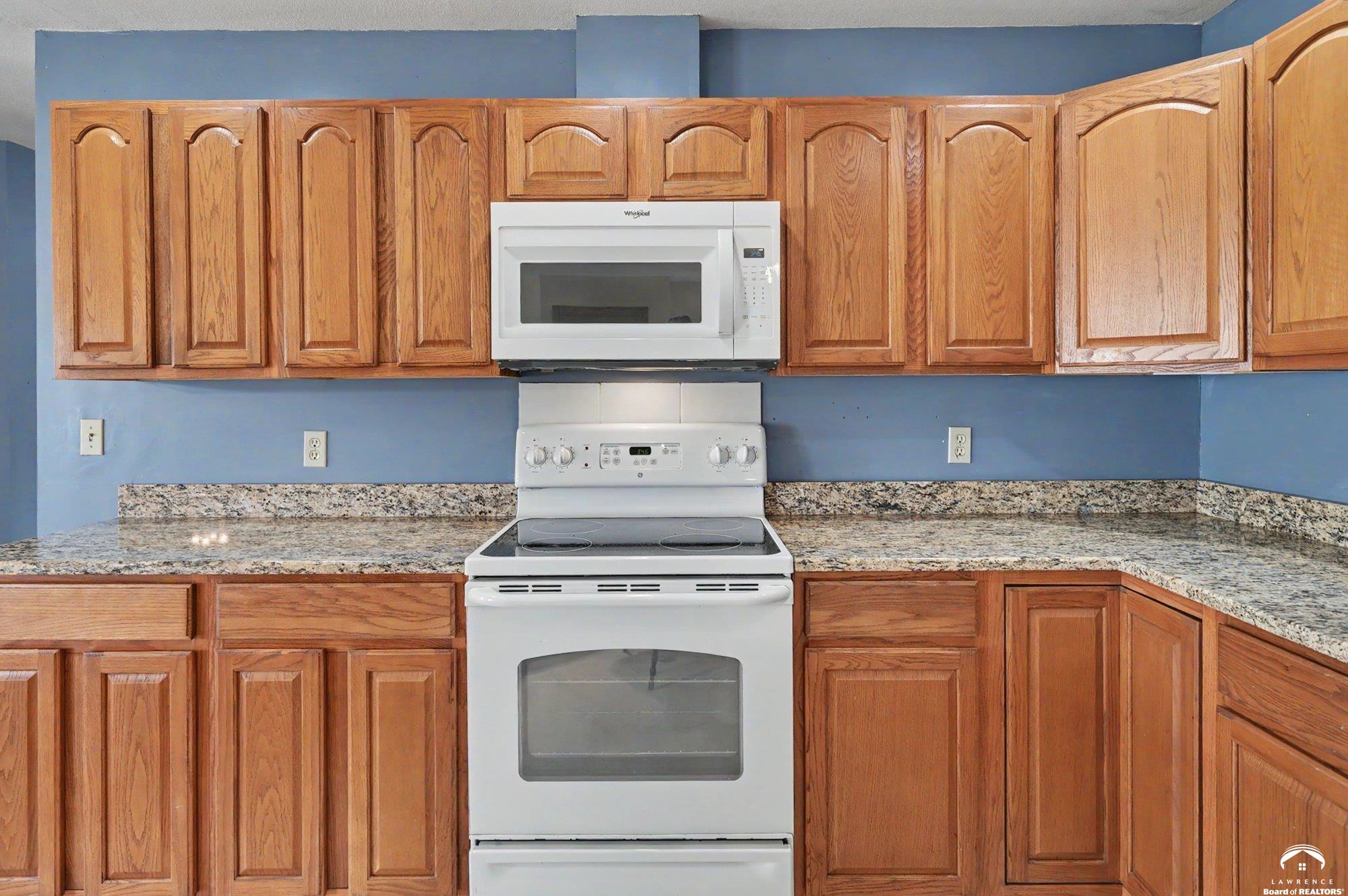 801 North 900 Road Lawrence, KS 66047 - Photo 14 of 61