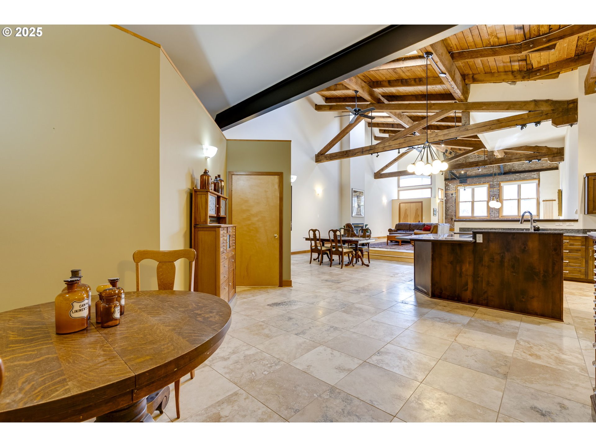 2777 Northwest Savier Street Portland, OR 97210 - Photo 18 of 37