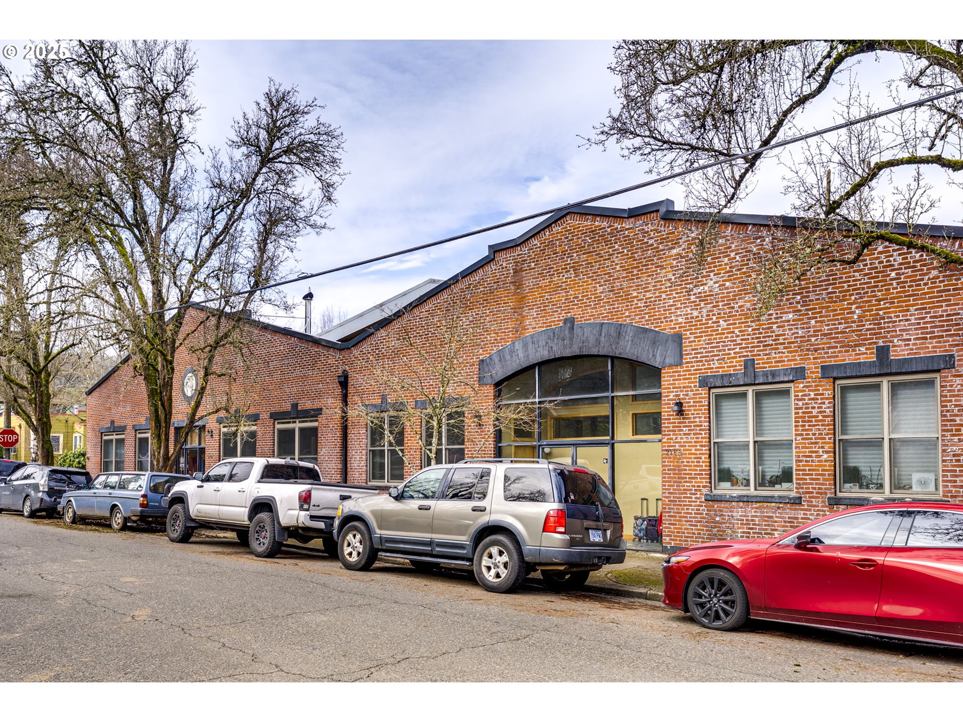2777 Northwest Savier Street Portland, OR 97210 - Photo 2 of 37
