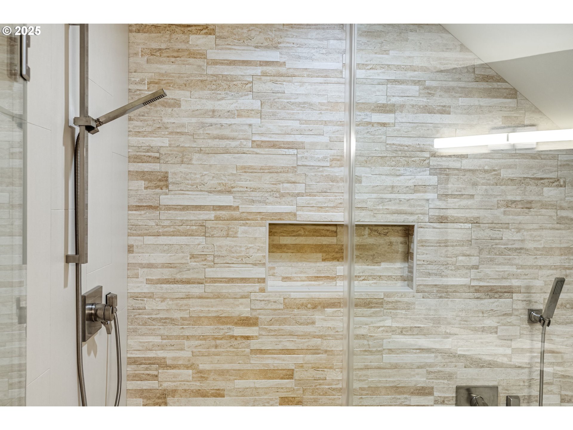 2777 Northwest Savier Street Portland, OR 97210 - Photo 26 of 37