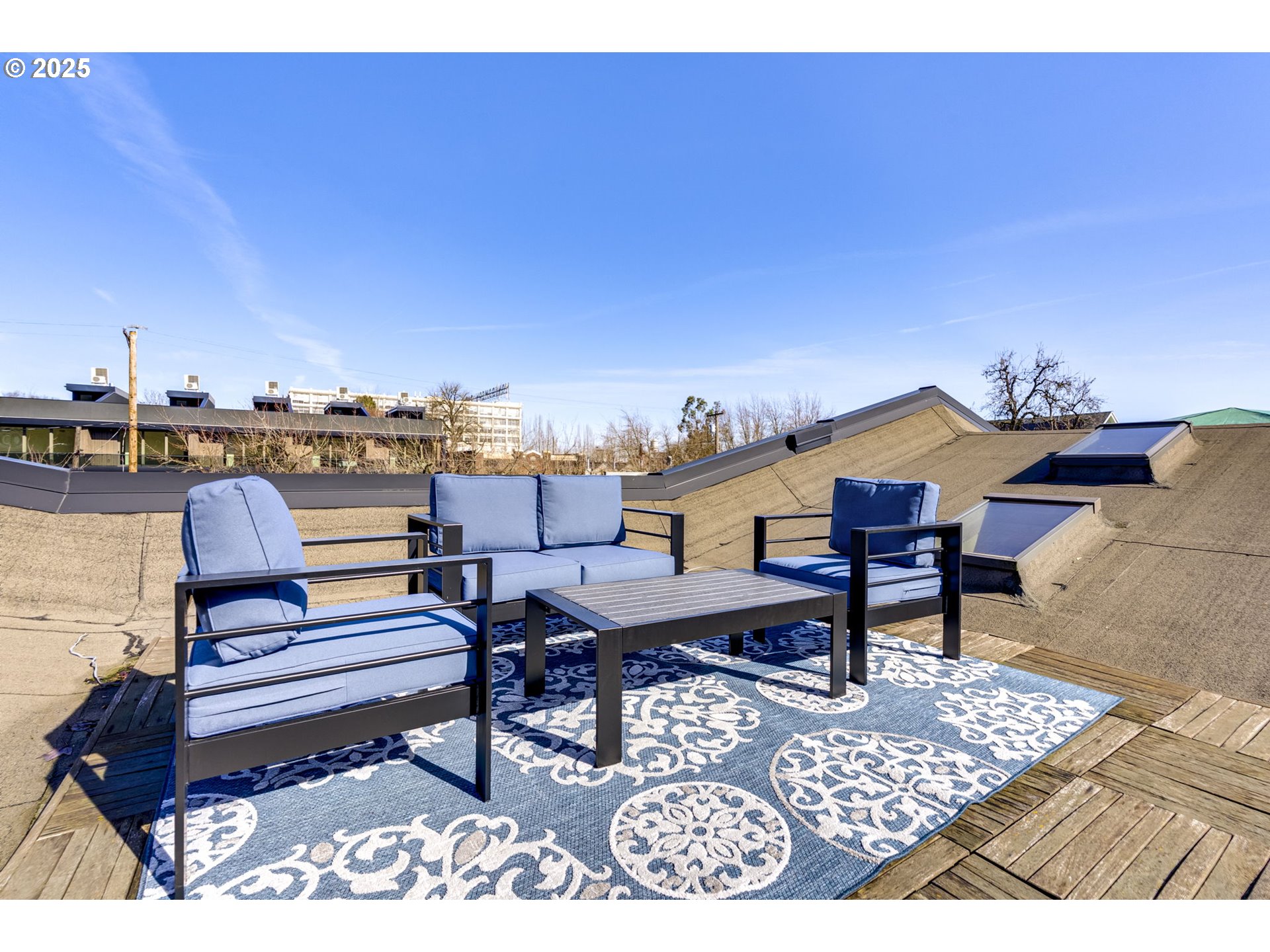 2777 Northwest Savier Street Portland, OR 97210 - Photo 32 of 37