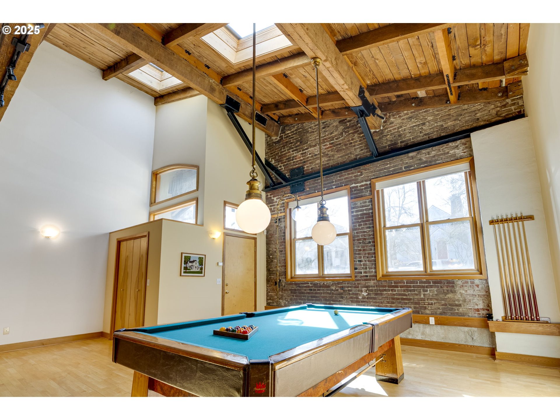 2777 Northwest Savier Street Portland, OR 97210 - Photo 5 of 37