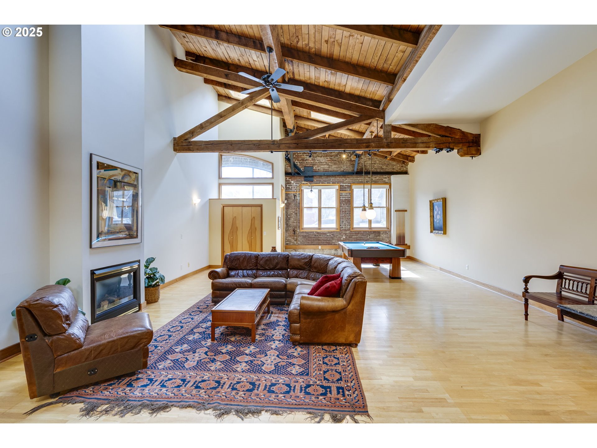 2777 Northwest Savier Street Portland, OR 97210 - Photo 9 of 37