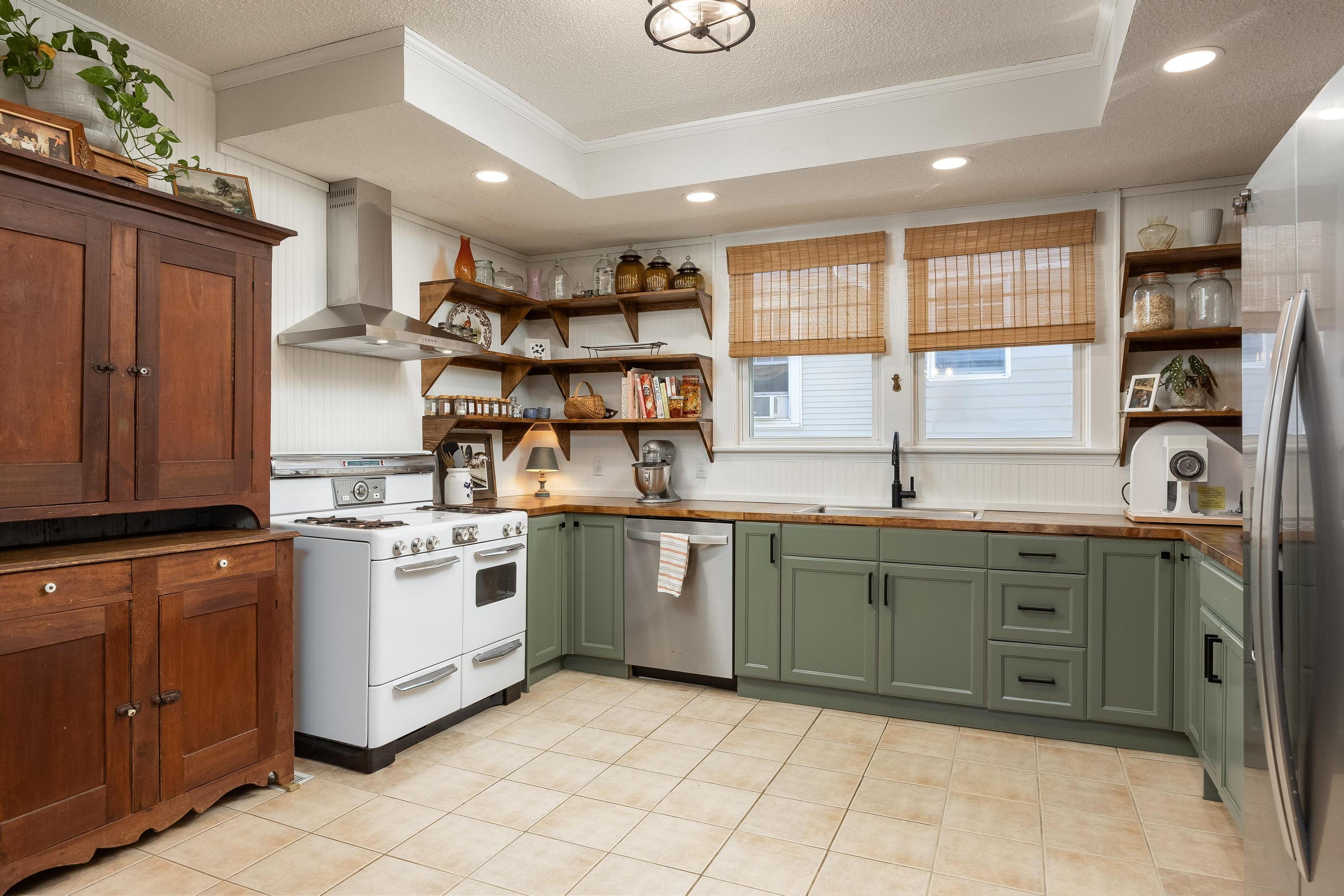 1714 Bennett Avenue Chattanooga, TN 37404 - Photo 19 of 44 2026_01_January_1714_Bennett_Ave_0026