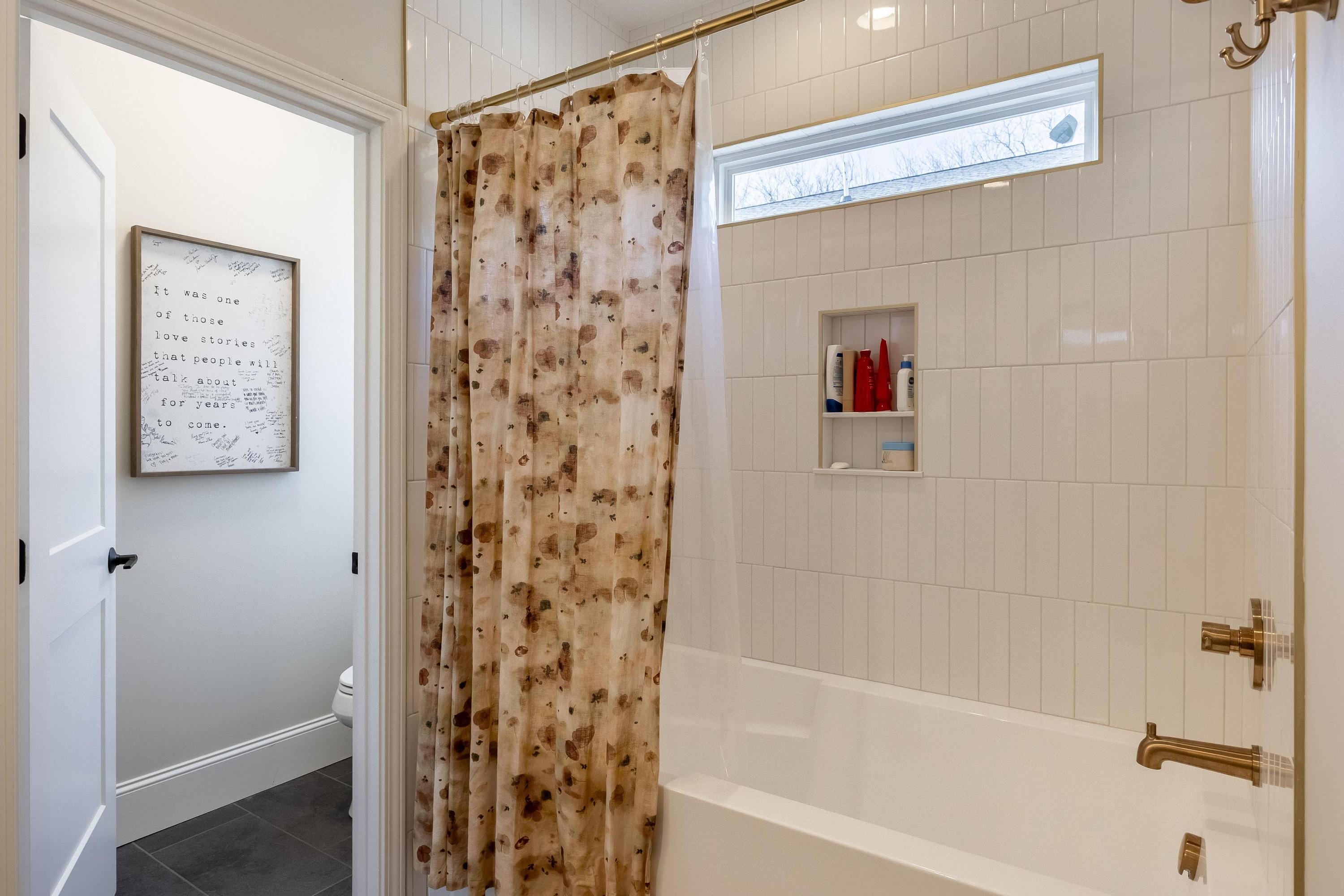 1714 Bennett Avenue Chattanooga, TN 37404 - Photo 34 of 44 2026_01_January_1714_Bennett_Ave_0041