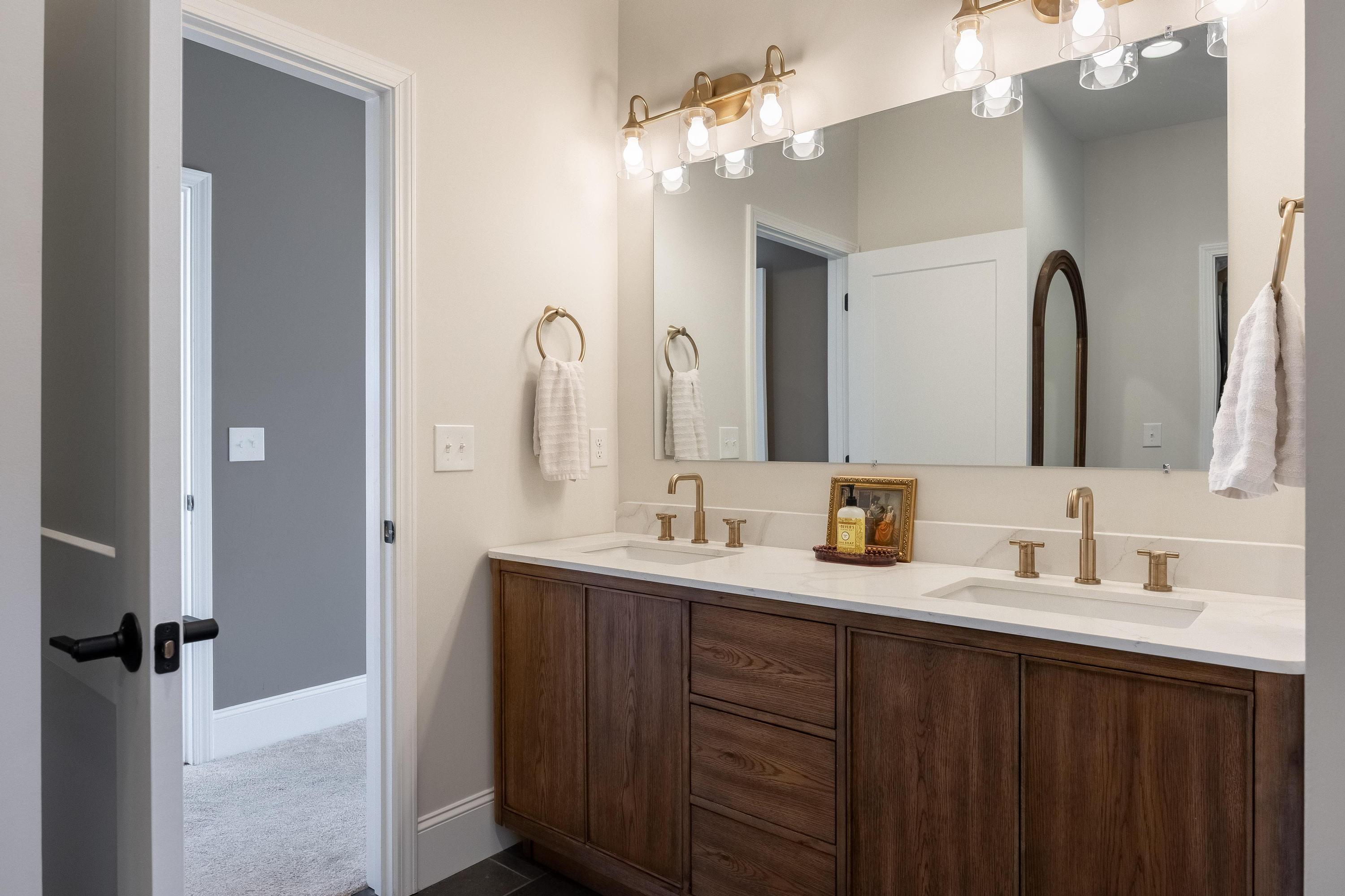 1714 Bennett Avenue Chattanooga, TN 37404 - Photo 36 of 44 2026_01_January_1714_Bennett_Ave_0043