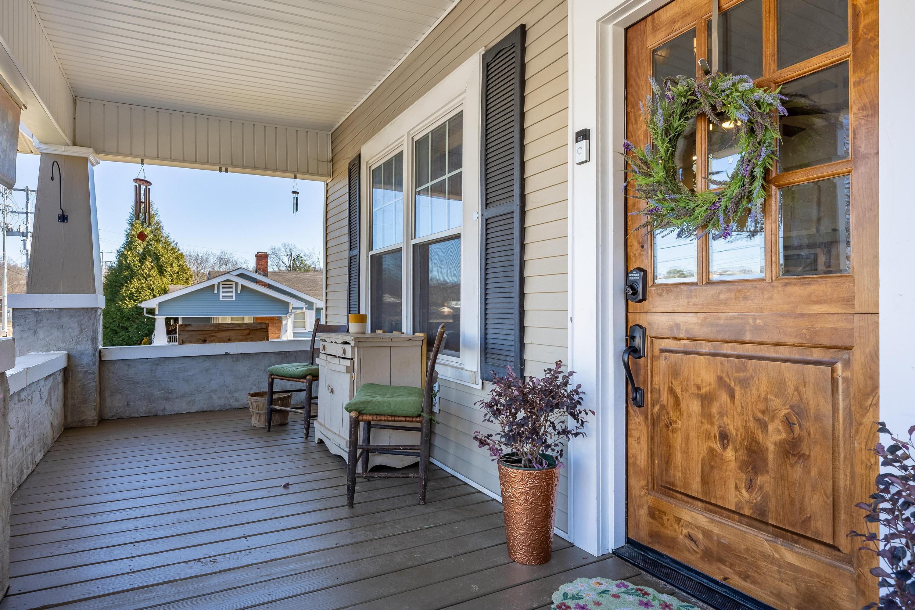 1714 Bennett Avenue Chattanooga, TN 37404 - Photo 7 of 44 2026_01_January_1714_Bennett_Ave_0009