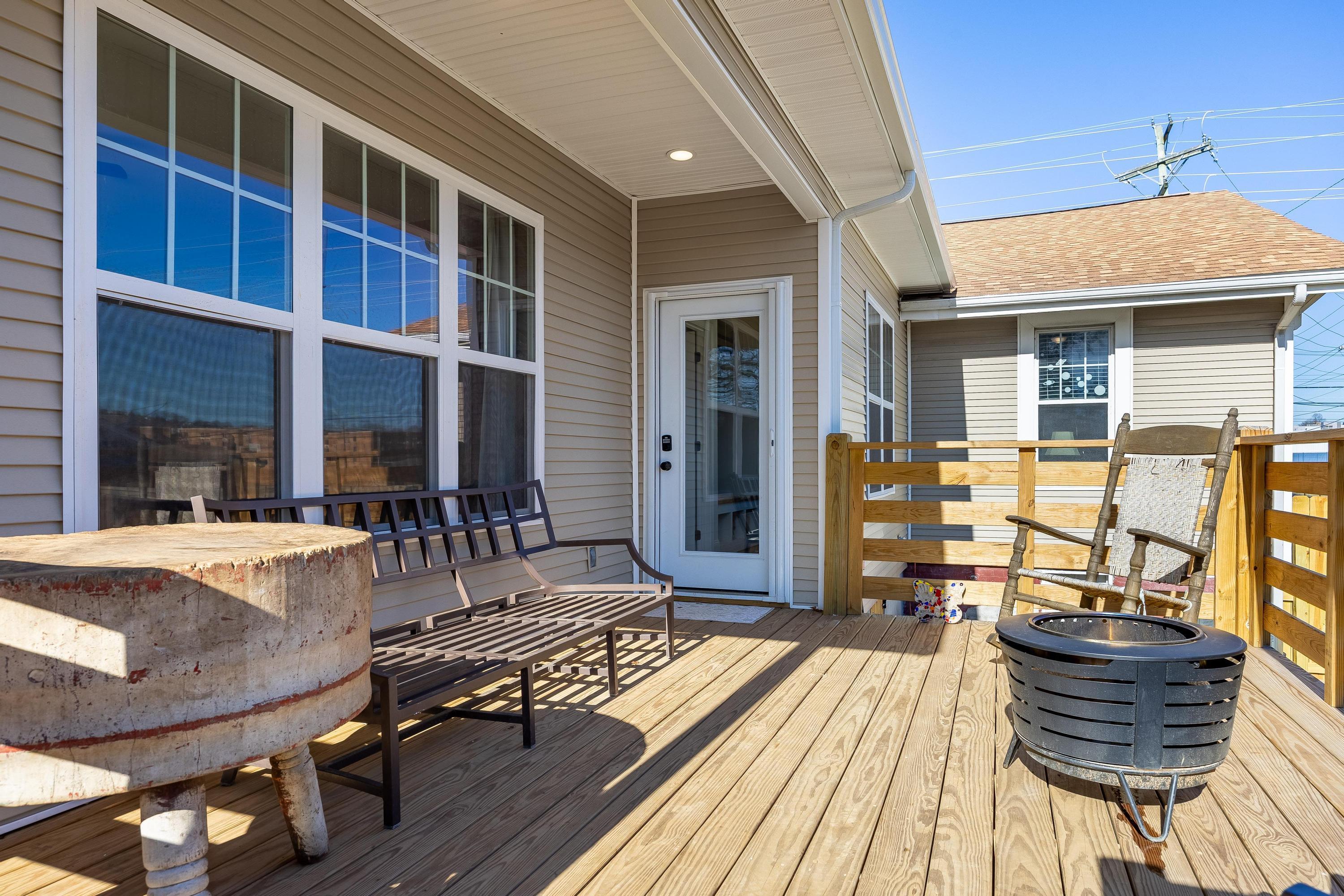 1714 Bennett Avenue Chattanooga, TN 37404 - Photo 9 of 44 2026_01_January_1714_Bennett_Ave_0011