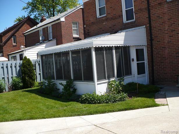 14037 Stahelin Road Detroit, MI 48223 - Photo 3 of 15 FLORIDA ROOM OUTSIDE