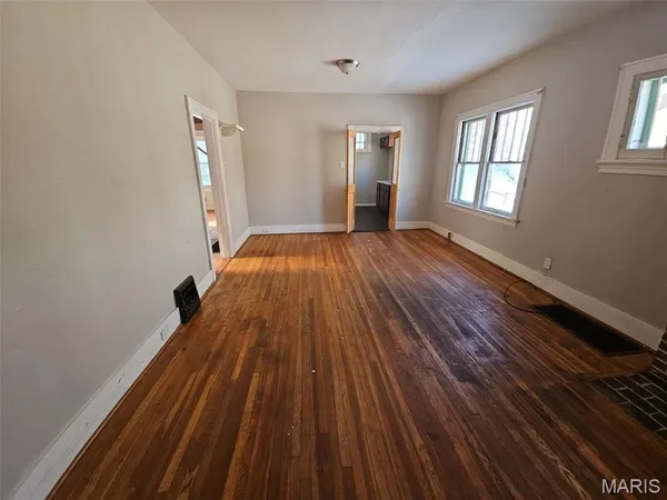 $74,500 | 115 Lawrence Avenue, St. Louis, MO 63135