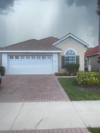 $2,550 | 742 Southwest Aruba Bay, Port St. Lucie, FL 34986