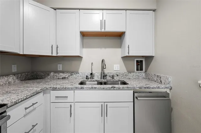 $250,000 | 208 Harmony Lane, Brandon, FL 33511