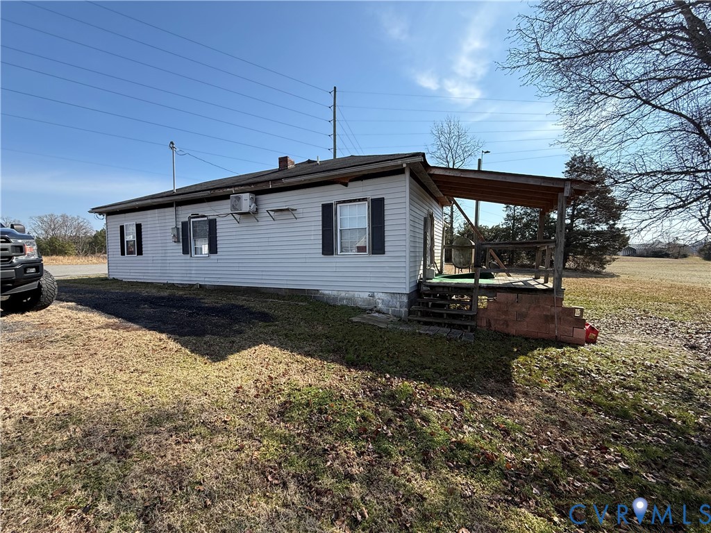 129 Cheaneys Bridge Road Dunnsville, VA 22454 - Photo 3 of 15