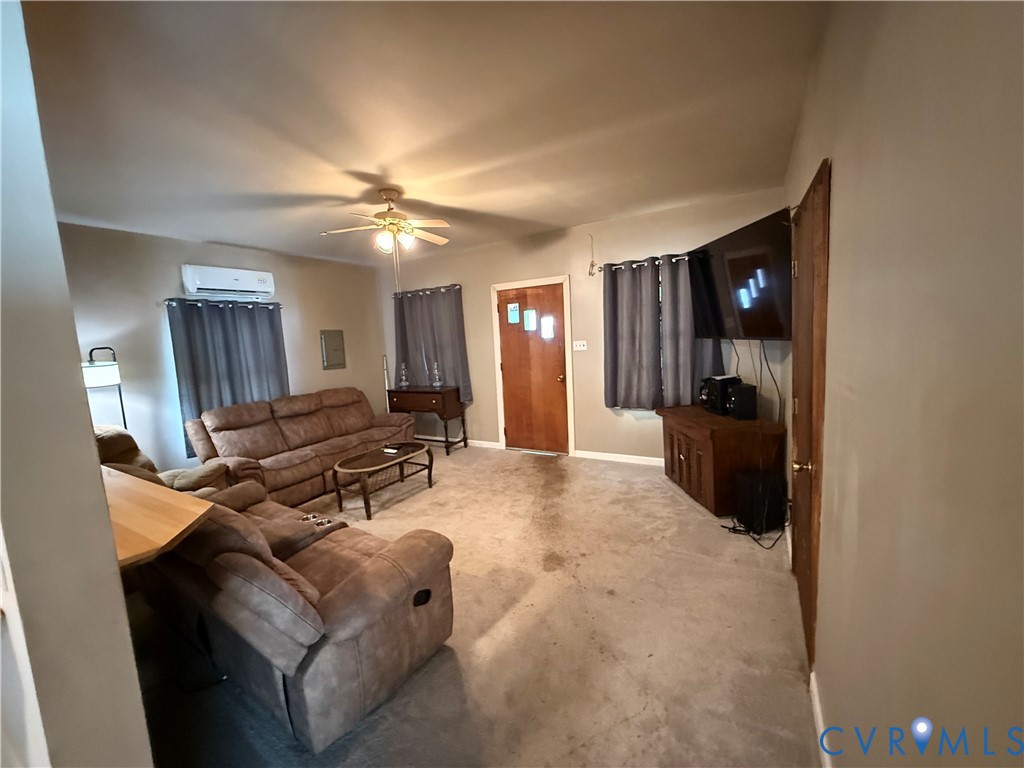 129 Cheaneys Bridge Road Dunnsville, VA 22454 - Photo 7 of 15