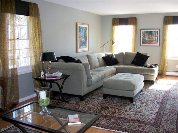 23 Elliott Road Sterling, MA 01564 - Photo 2 of 30 a living room with furniture and a window
