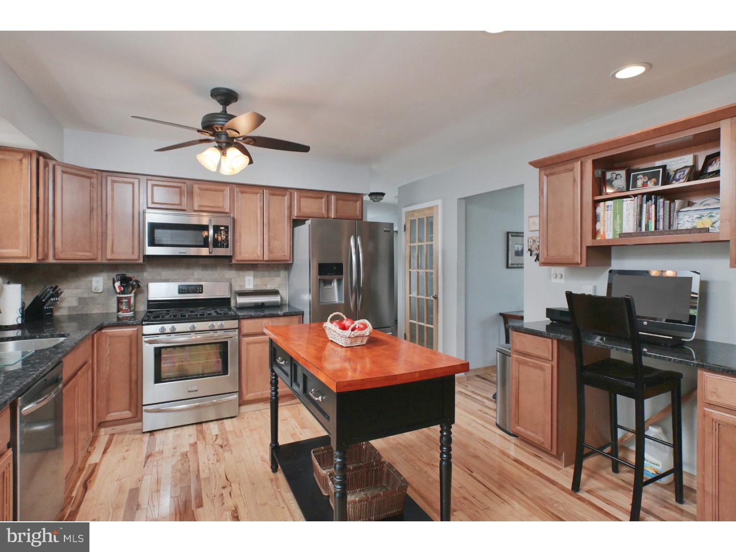 37 Quaker Road Mickleton, NJ 08056 - Photo 4 of 13 Kitchen