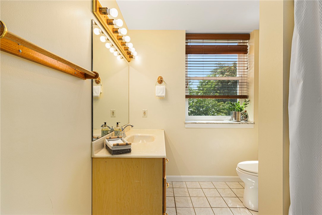 3524 West Shore Road, Unit 301 Warwick, RI 02886 - Photo 18 of 26 Gallery Image 18