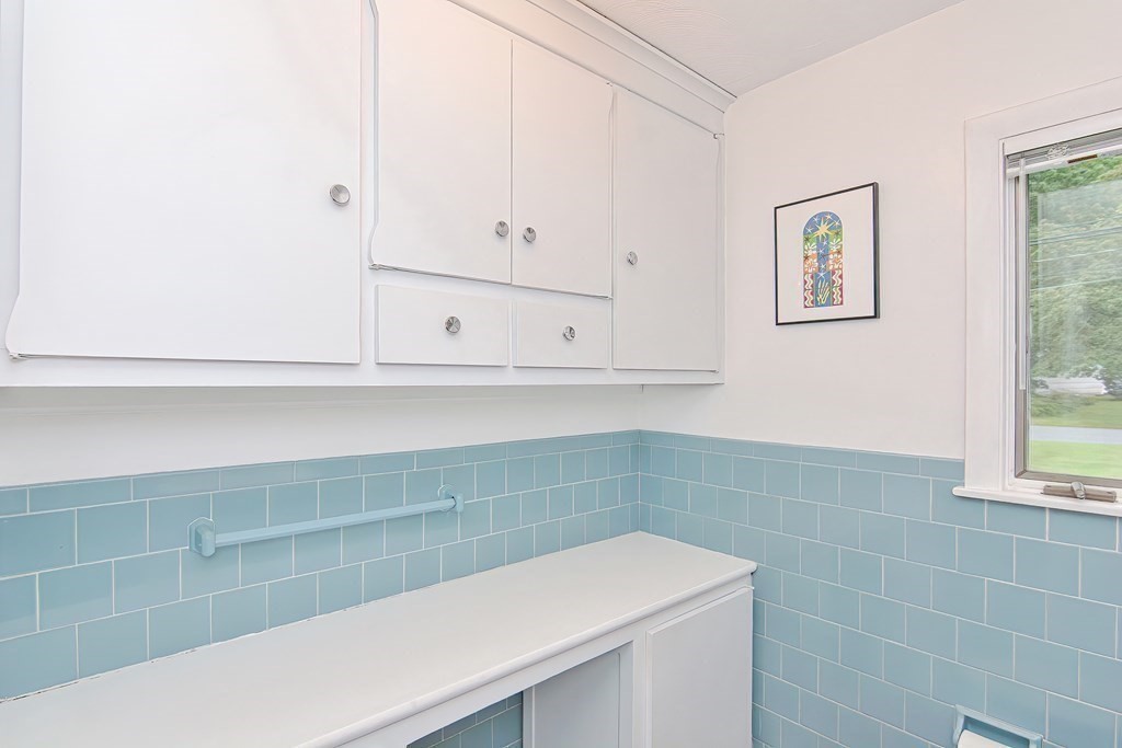 59 Donna Road Framingham, MA 01701 - Photo 33 of 40 Gallery Image 33
