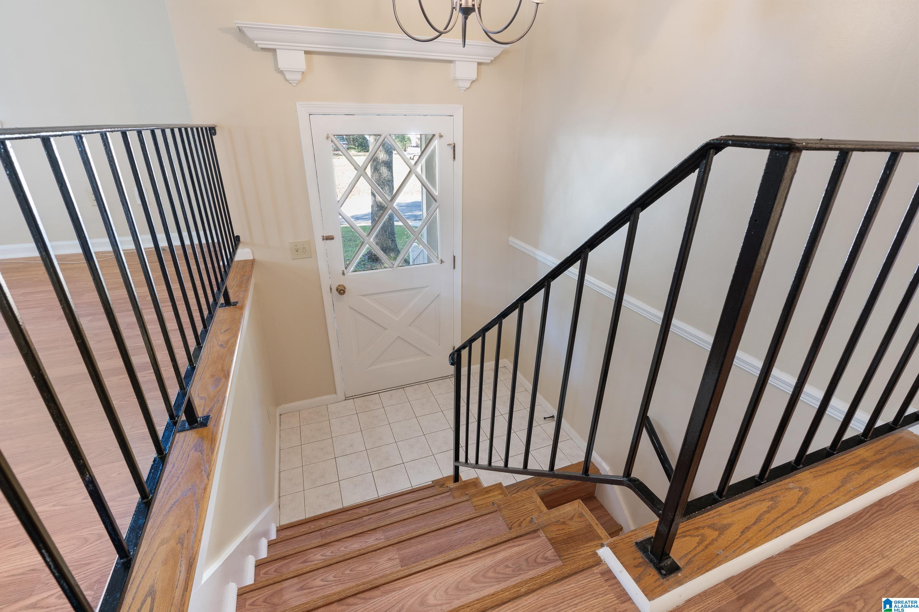 2555 Gaylon Street Birmingham, AL 35235 - Photo 3 of 35