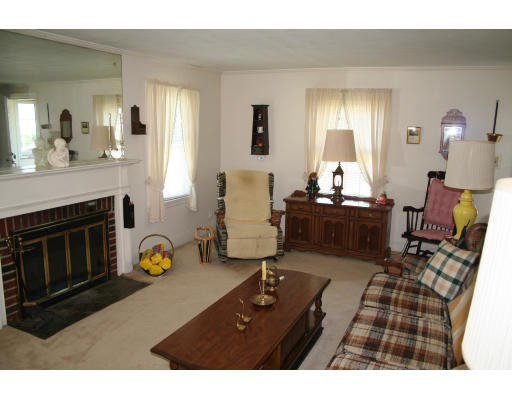 324 Appleton Street Arlington, MA 02476 - Photo 3 of 13