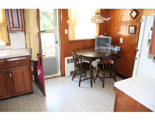 324 Appleton Street Arlington, MA 02476 - Photo 6 of 13