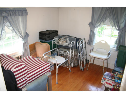 324 Appleton Street Arlington, MA 02476 - Photo 8 of 13
