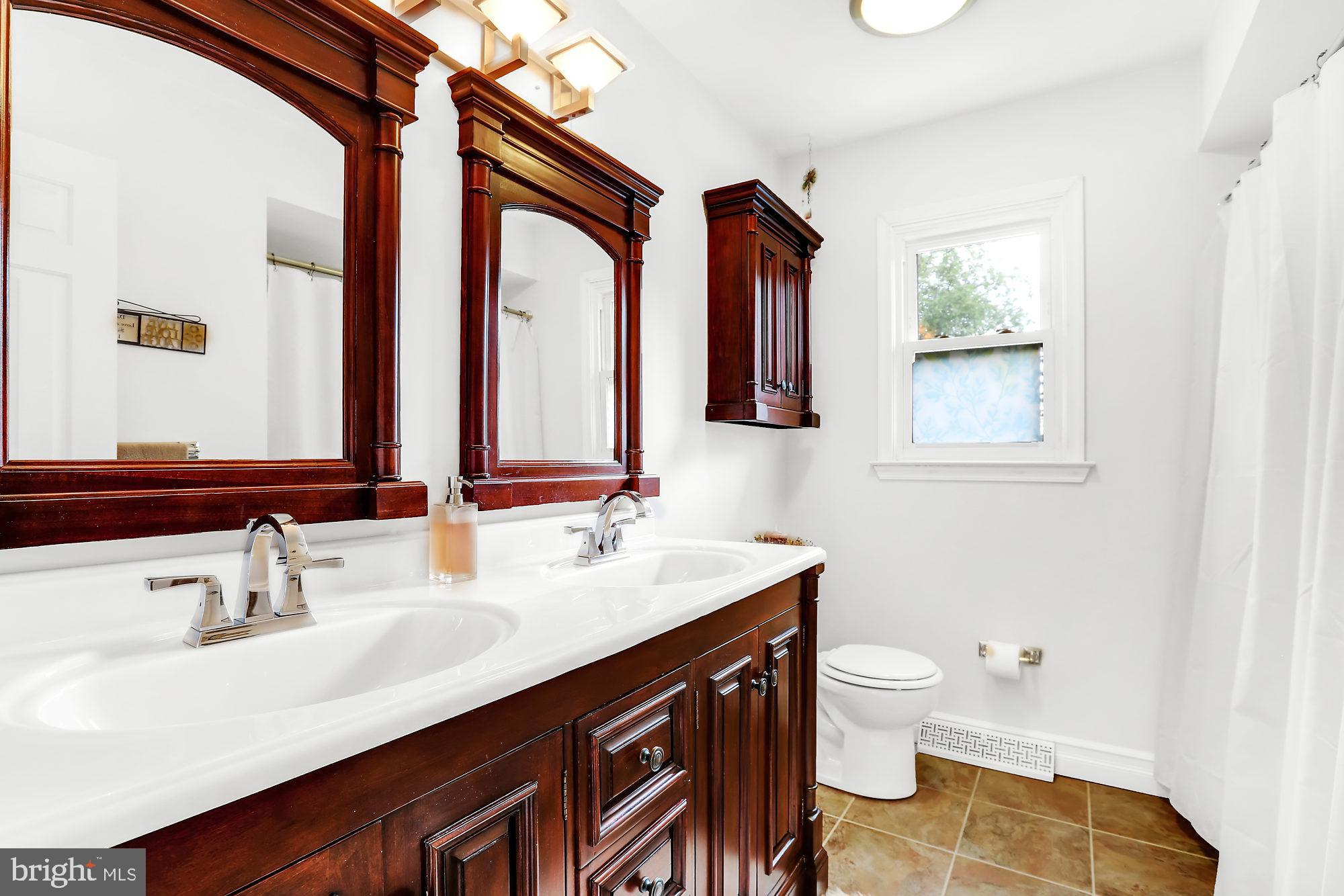906 Roelofs Road Yardley, PA 19067 - Photo 35 of 43 Gallery Image 35