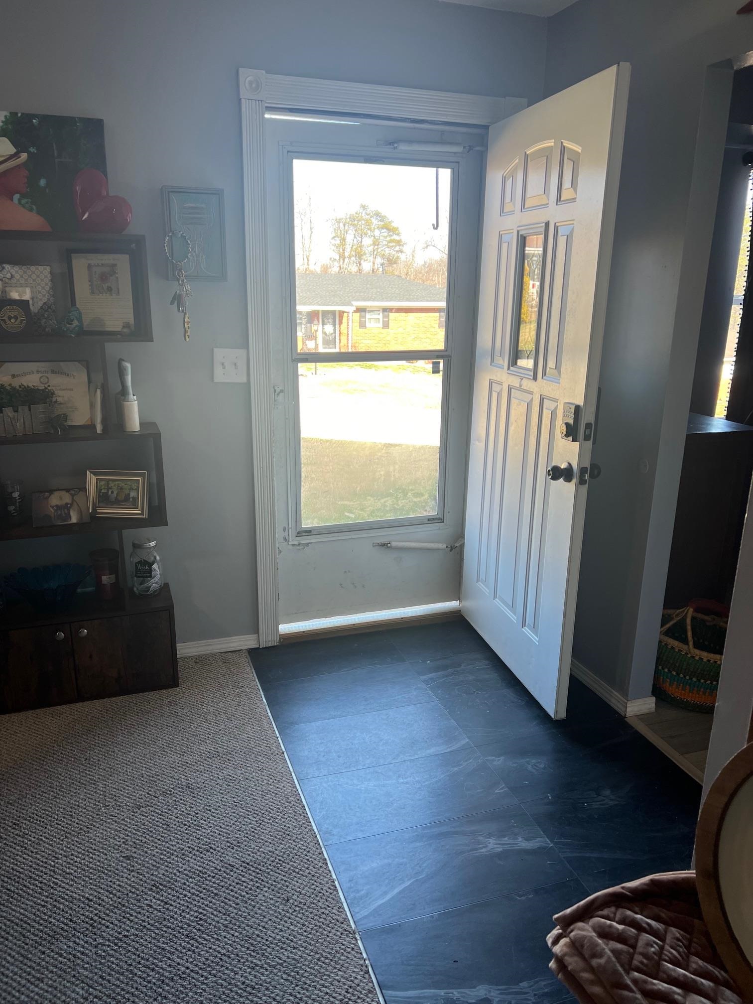 1241 West Greenhill Road Ashland, KY 41102 - Photo 2 of 17